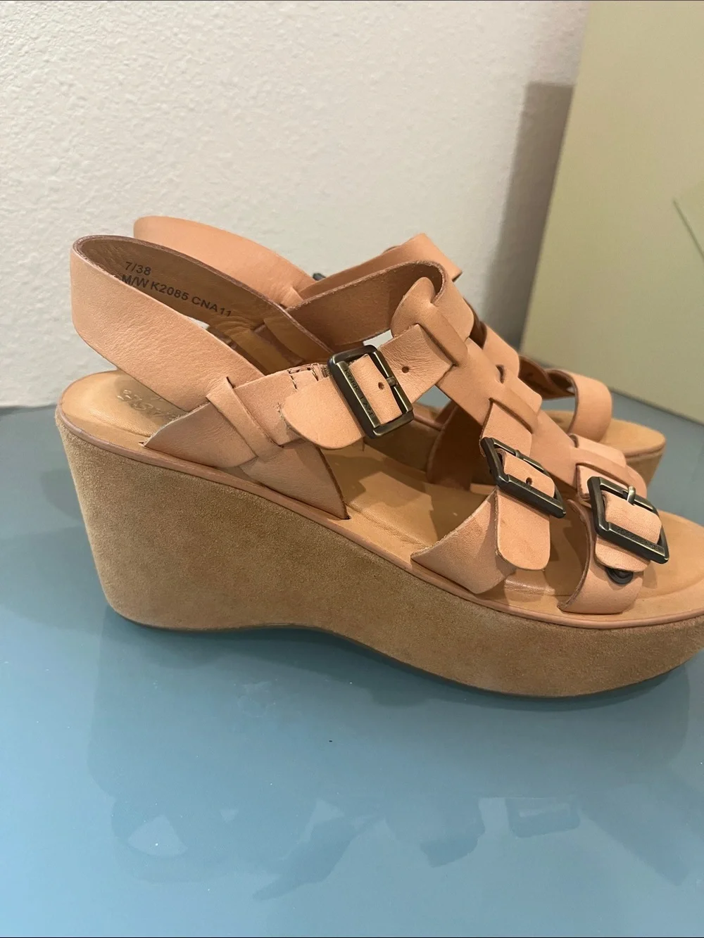 Kork-Ease Peachy Tan Triple-Buckle Platform Sandals size 7